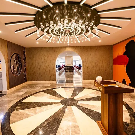 ホテル Granada Luxury Red Adult Only 5*