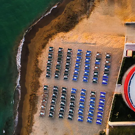 ホテル Granada Luxury Red Adult Only