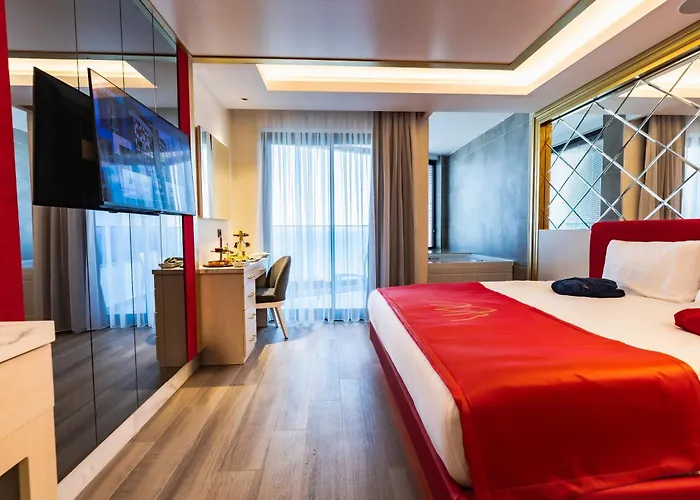 Hotel Granada Luxury Red Adult Only 5*